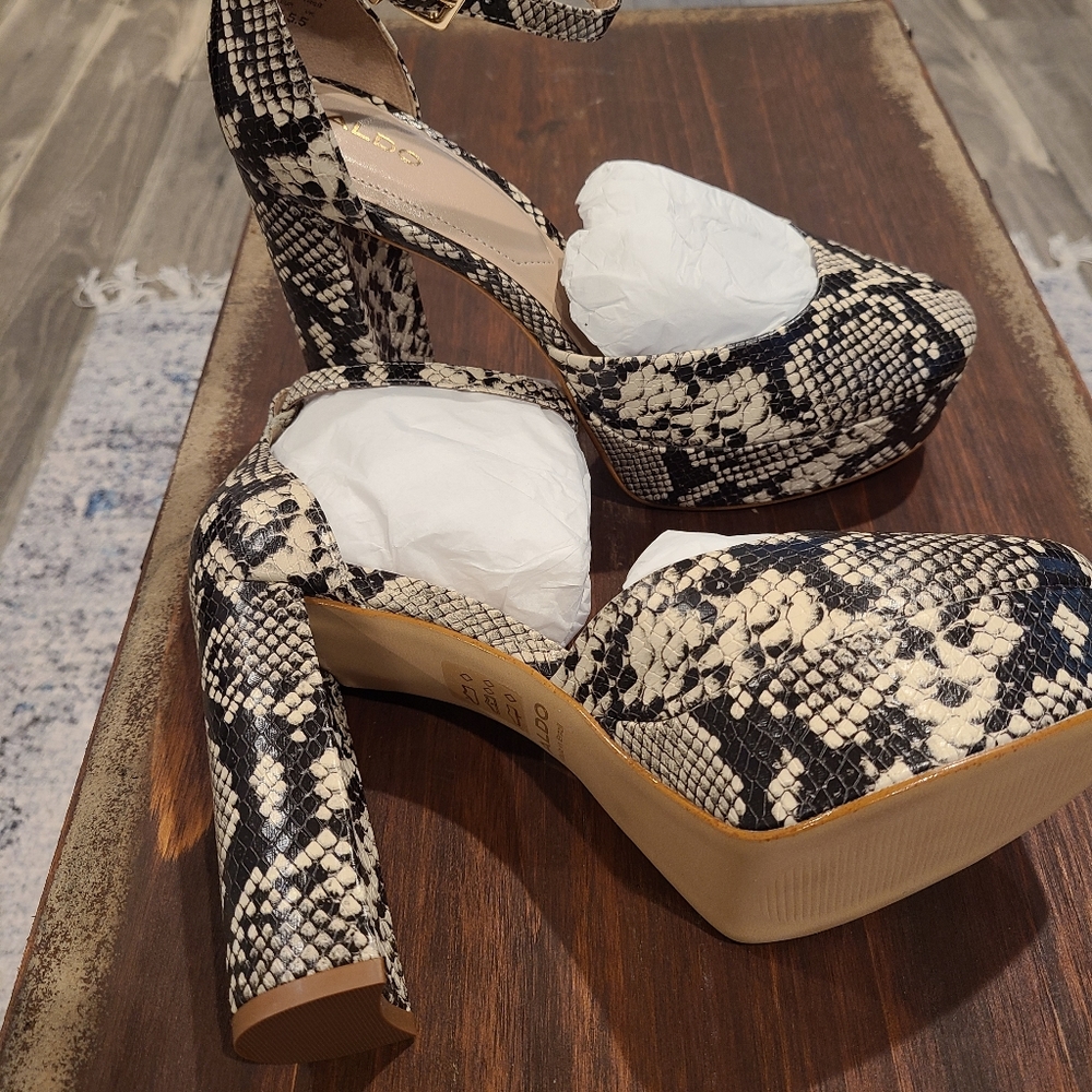 Shoes - Picture 3 of 3